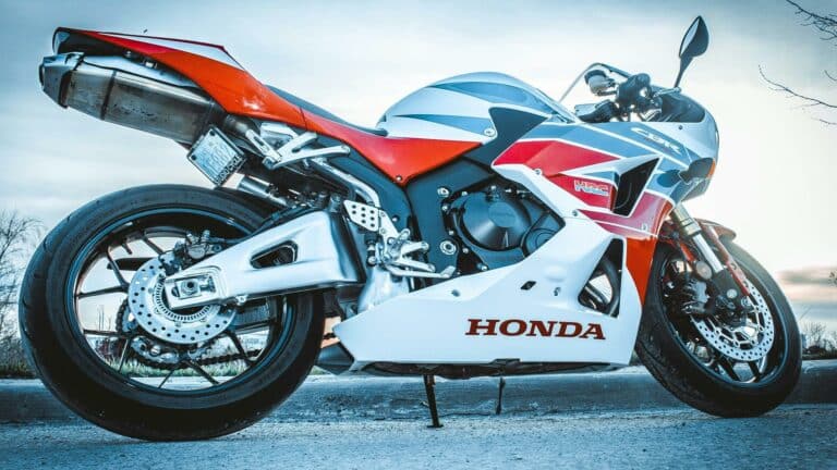 Honda CBR motorcycle showcasing sleek design and vibrant colors for effective SEO tactics