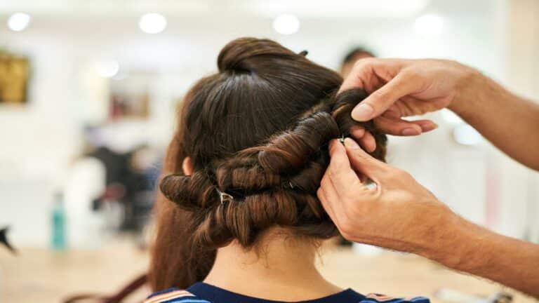 Build online presence with professional hairstyling